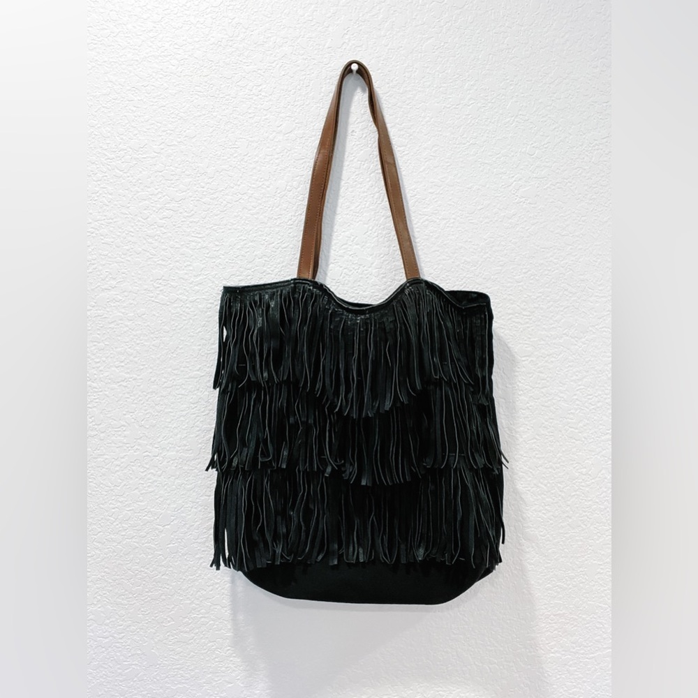 MOSSIMO SUPPLY CO. black fringe shoulder bag. 16”x18”